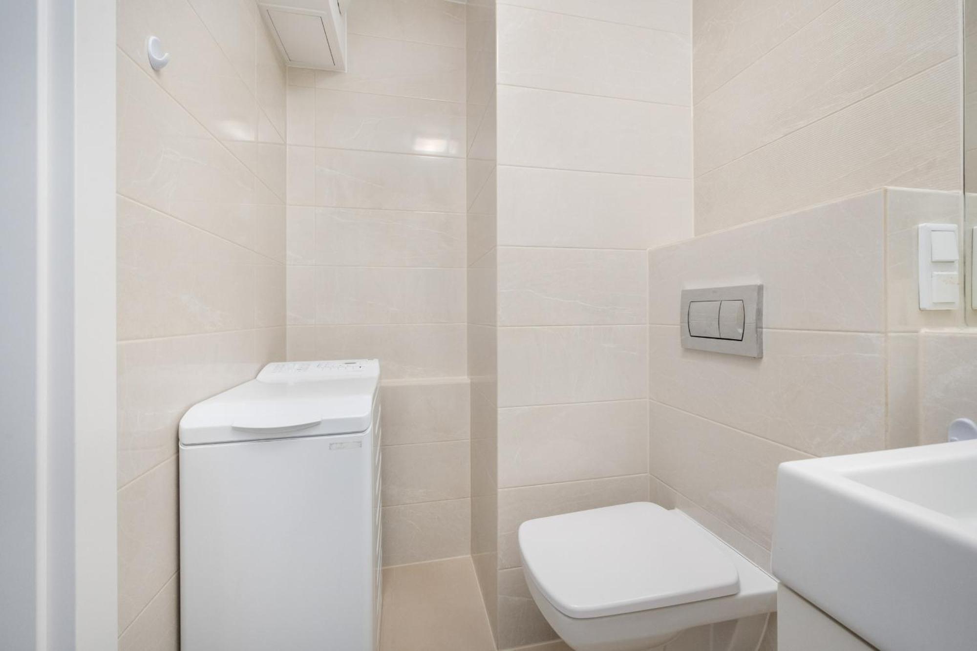 Klasyczny Apartament Z Balkonem We Wroclawiu By Noclegi Renters Eksteriør billede